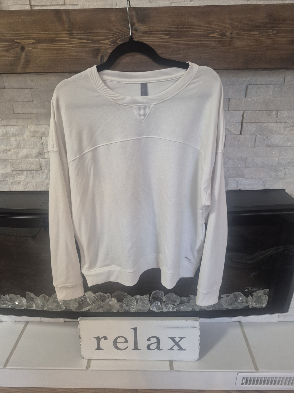 Xl Women’s White Mondetta Lightweight Crewneck Sweater